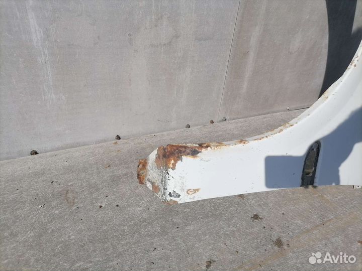 Переднее левое крыло Opel Vectra B