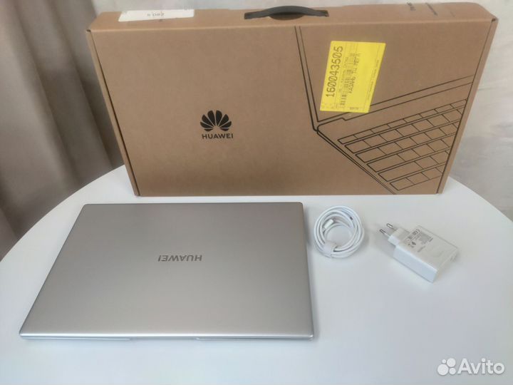 Ноутбук Huawei matebook d15 intel core i3