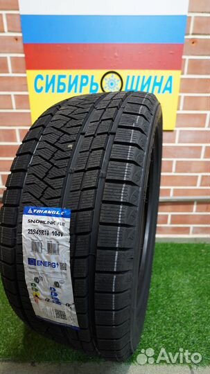 Triangle PL02 255/45 R19 104V