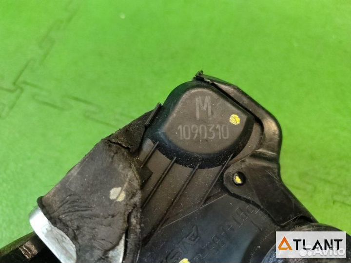 Замок двери передний левый toyota crown majesta