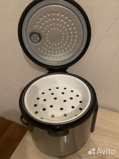 Мультиварка новая