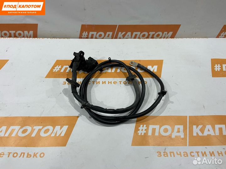 Плюсовой провод аккумулятора Volkswagen Touareg 2