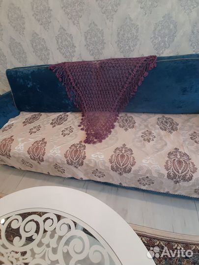 Шаль вязанная