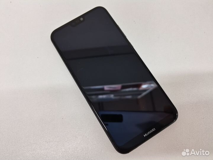 HUAWEI P20 Lite, 4/64 ГБ