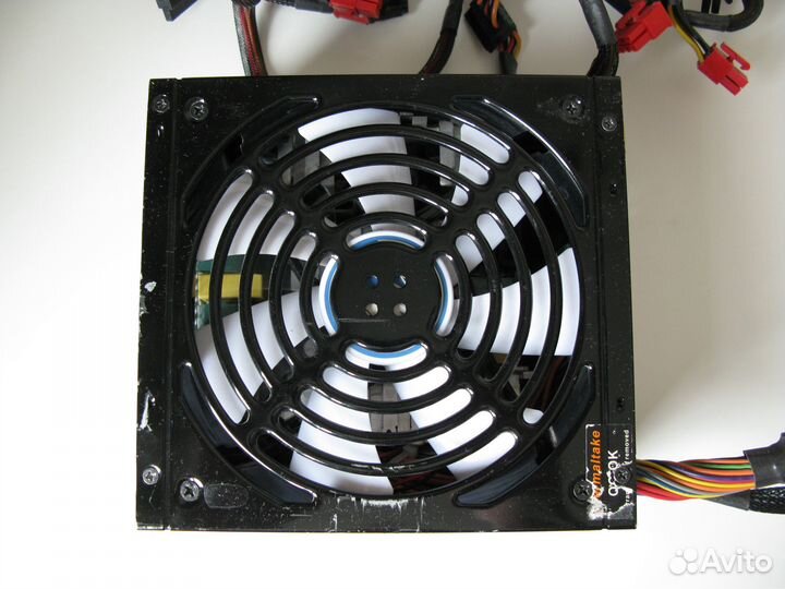 Блок питания Thermaltake Toughpower 750