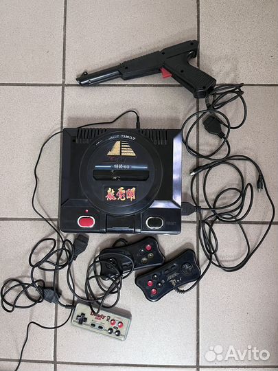 Игровая приставка Dendy BT Warrior