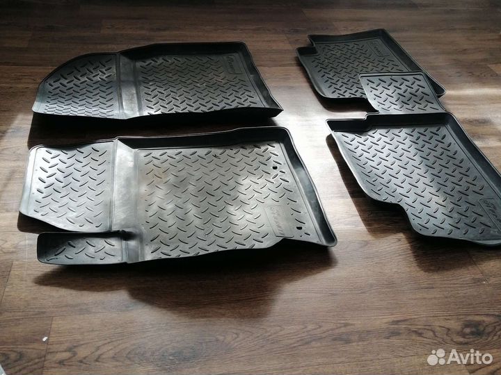 Комплект ковриков toyota corolla E150