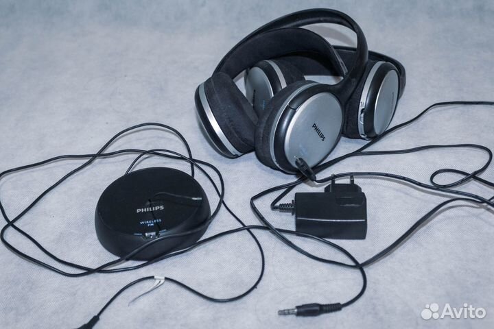 Беспроводные наушники philips Wireless FM SHC5102