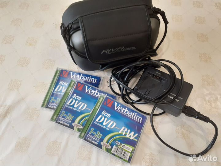 DVD видеокамера Panasonic VDR-D300
