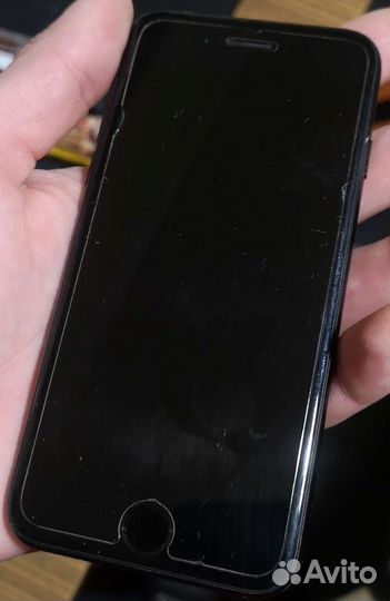 Телефон iPhone 7