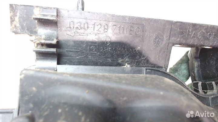 Коллектор впускной Volkswagen Polo, 1999