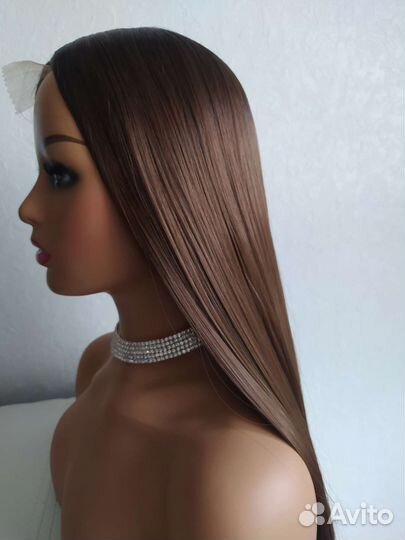 Парик светло-коричневый прямой