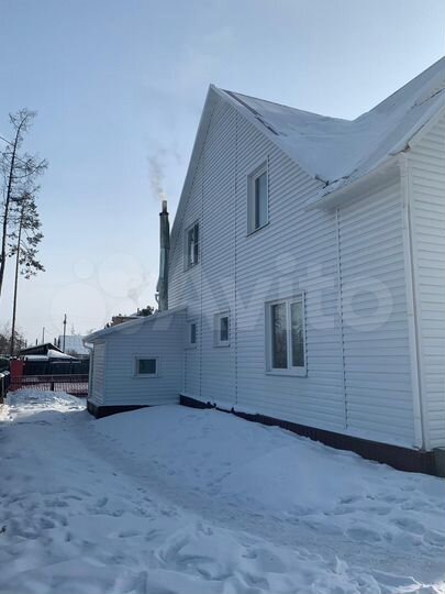 Дом 200 м² на участке 14 сот.