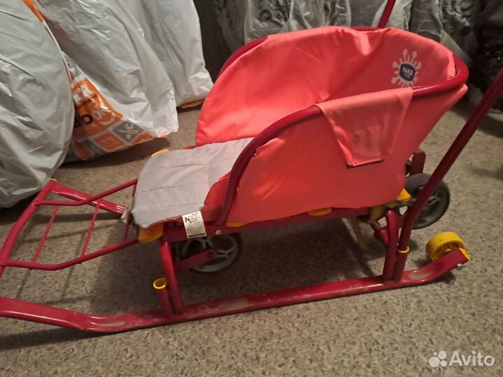 Детские санки на колесах