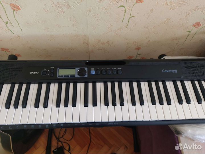 Синтезатор casio ct-s300 (+ педаль, подставки)