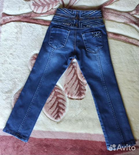 Джинсы на девочку 116