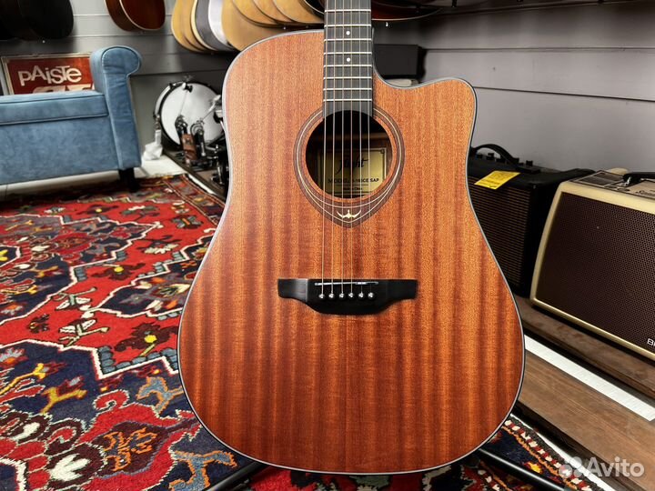 Электро акустическая гитара