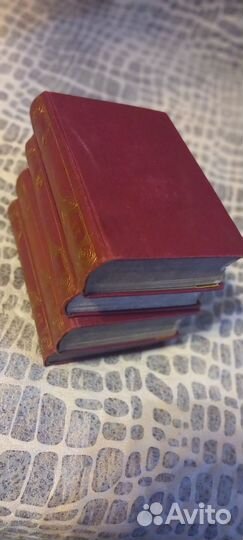 Старые антикварные книги