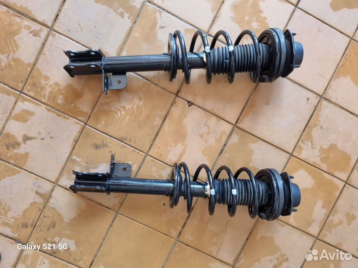 Задние стойки, амортизаторы Chevrolet Lacetti