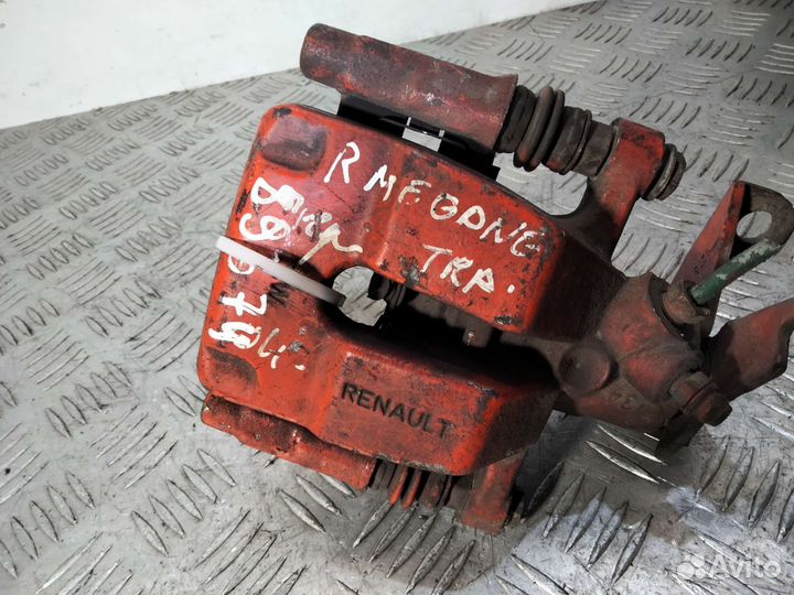 Суппорт задний левый Renault Megane II