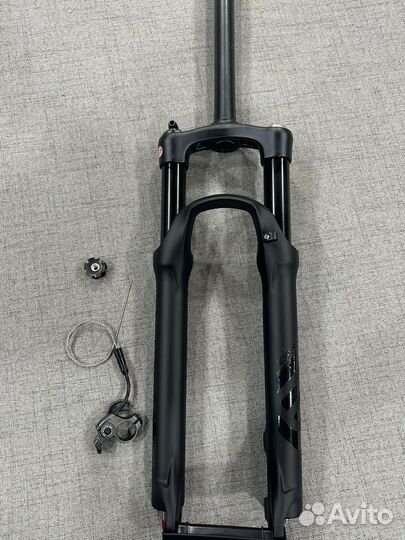 Велосипедная вилка epixon SR suntour 26”