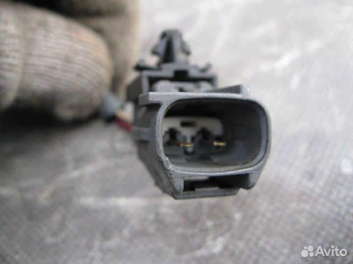Тойота Авенсис Датчик положения коленвала