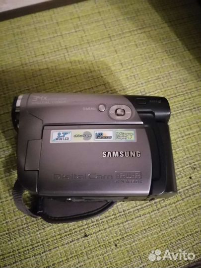 Цифровая видеокамера