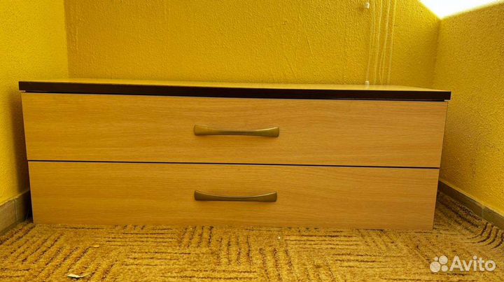 Полка настенная навесная