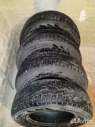 Nokian Tyres Hakkapeliitta 5 215/70 R16