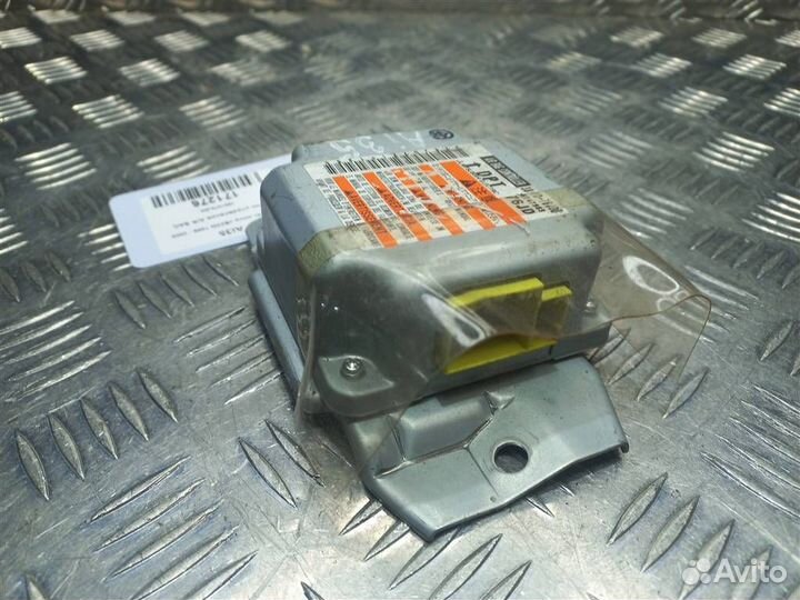 Блок управления AIR BAG suzuki Jimny JB23W 1998