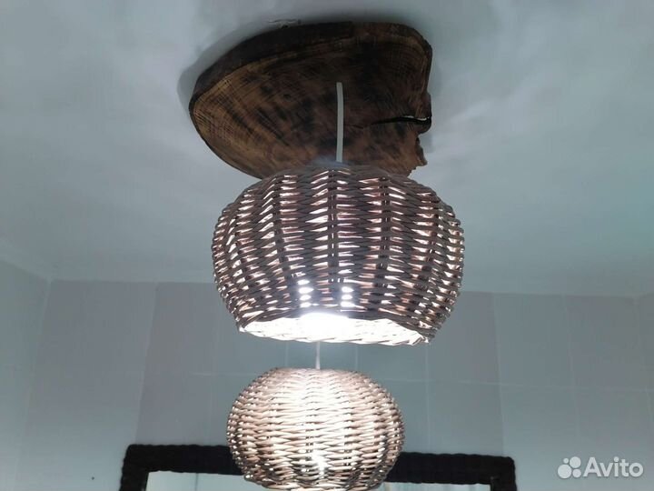 Люстра с абажуром