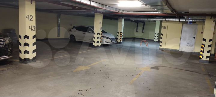 Машиноместо, 14 м²
