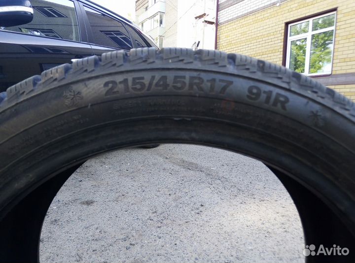 Triangle Snowlink TWT02 215/45 R17 91R