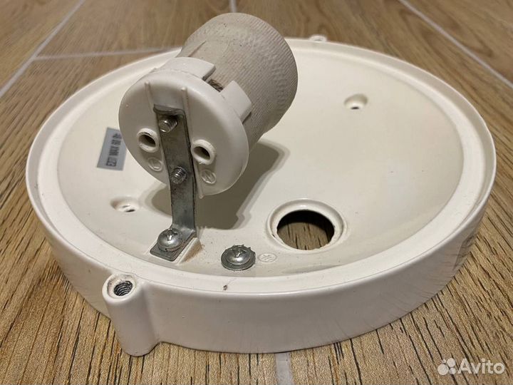 Светильник влагозащищенный