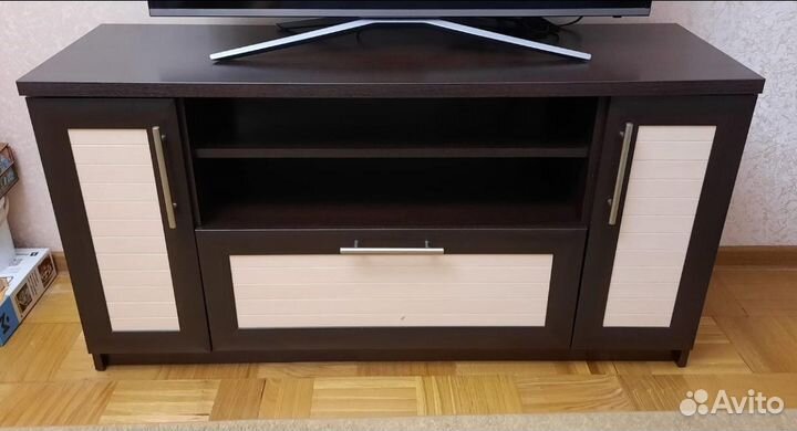 Тумба под телевизор Артис TV