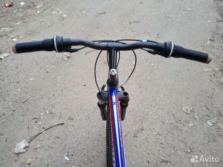 Велосипед горный (но на велике почему-то мтб)