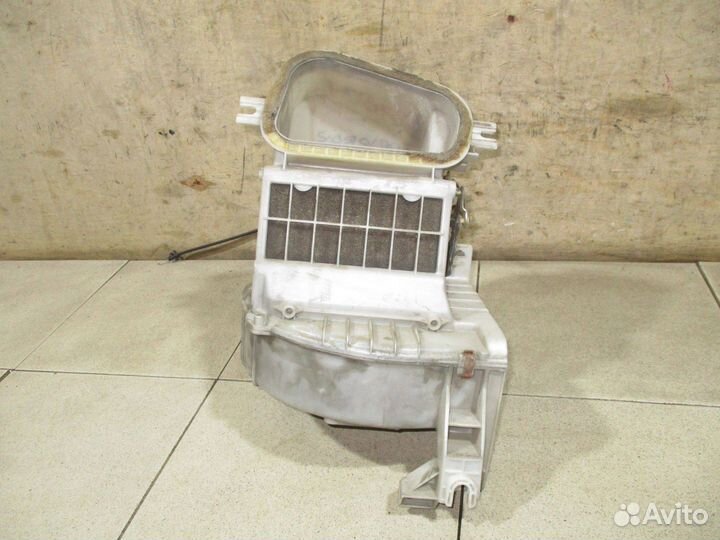 Корпус отопителя Mitsubishi Pajero 2