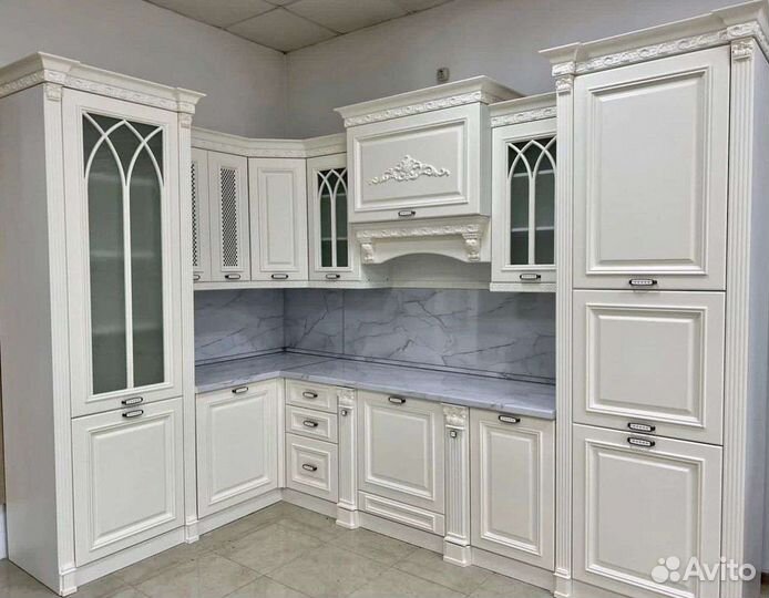 Цена за весь угловой кухонный гарнитур белый