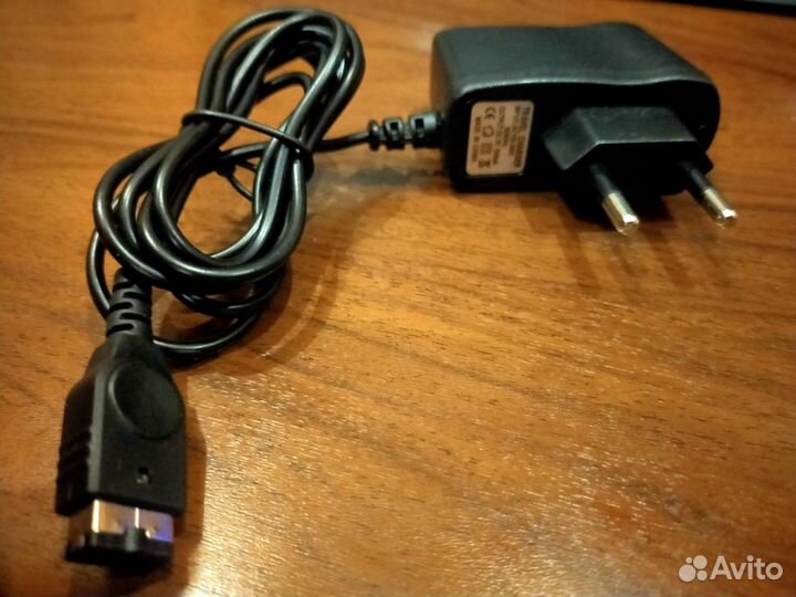 Зарядное устройство для Gameboy advance SP