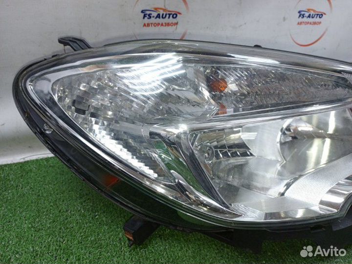 Фара галогеновая передняя правая Opel Mokka SUV