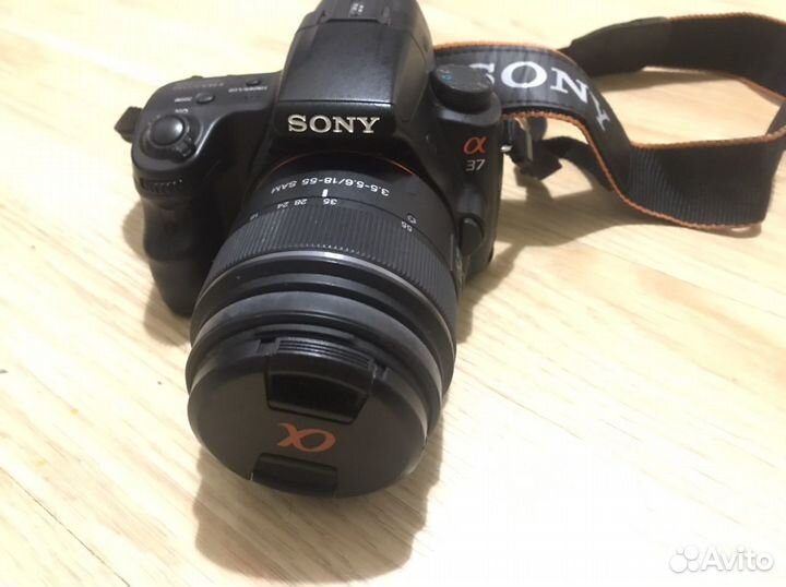Зеркальный фотоаппарат Sony SLT A37