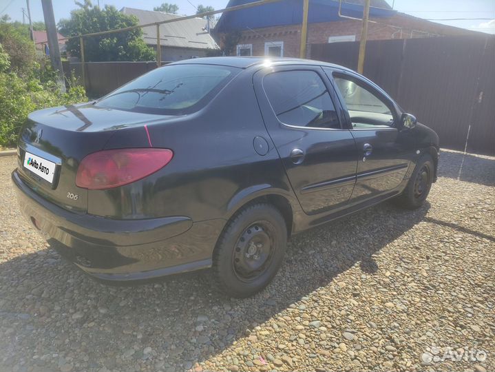 Peugeot 206 1.4 МТ, 2006, 309 000 км