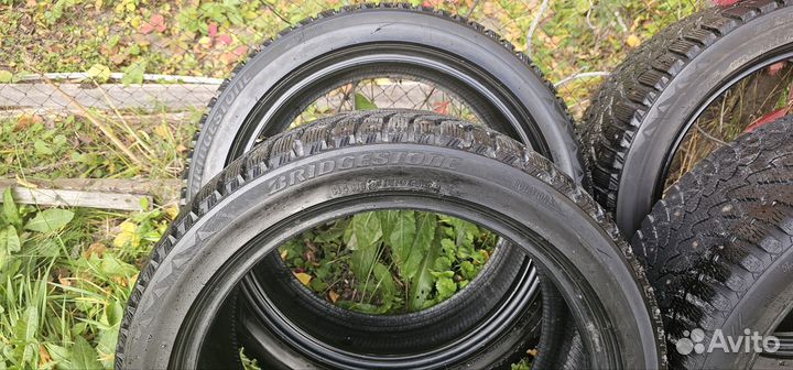 Bridgestone Blizzak WS-70 225/45 R17 91T