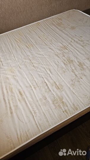 Кровать двухспальная с матрасом 160 200 + 2 тумбы