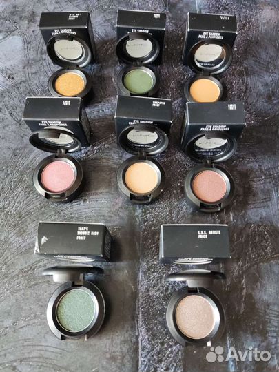 MAC тени однушки