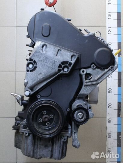 Двигатель контрактный на Audi 03L100090Q