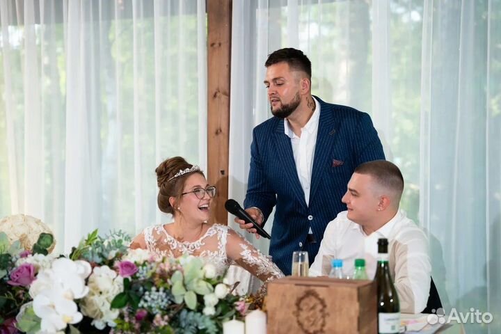 Ведущий на свадьбу