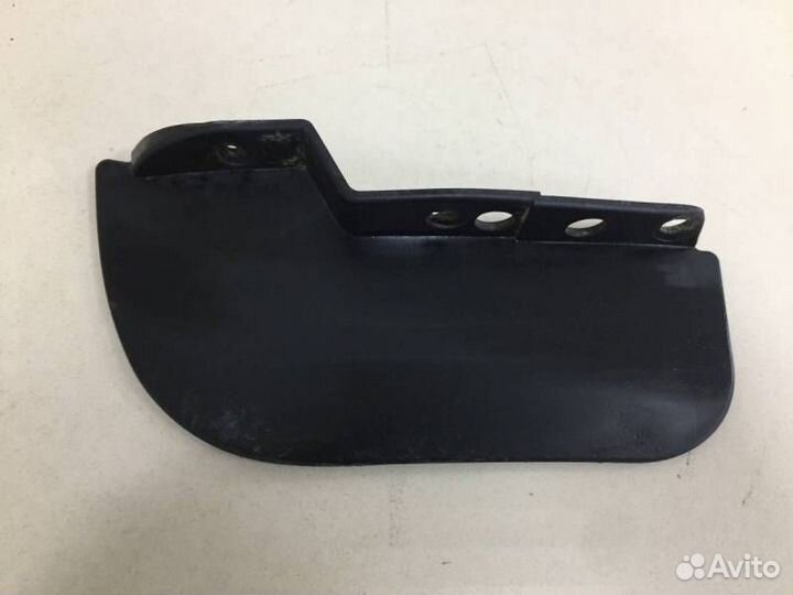 Брызговик передний правый Toyota Rav 4 A30 2006-20