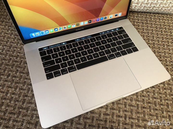 Apple MacBook Pro 15 2018 A1990