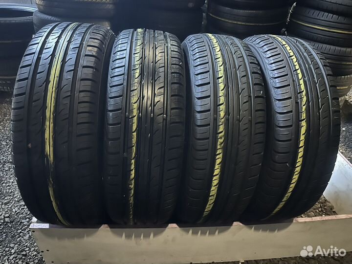 Dunlop Grandtrek PT3 215/60 R17 96H